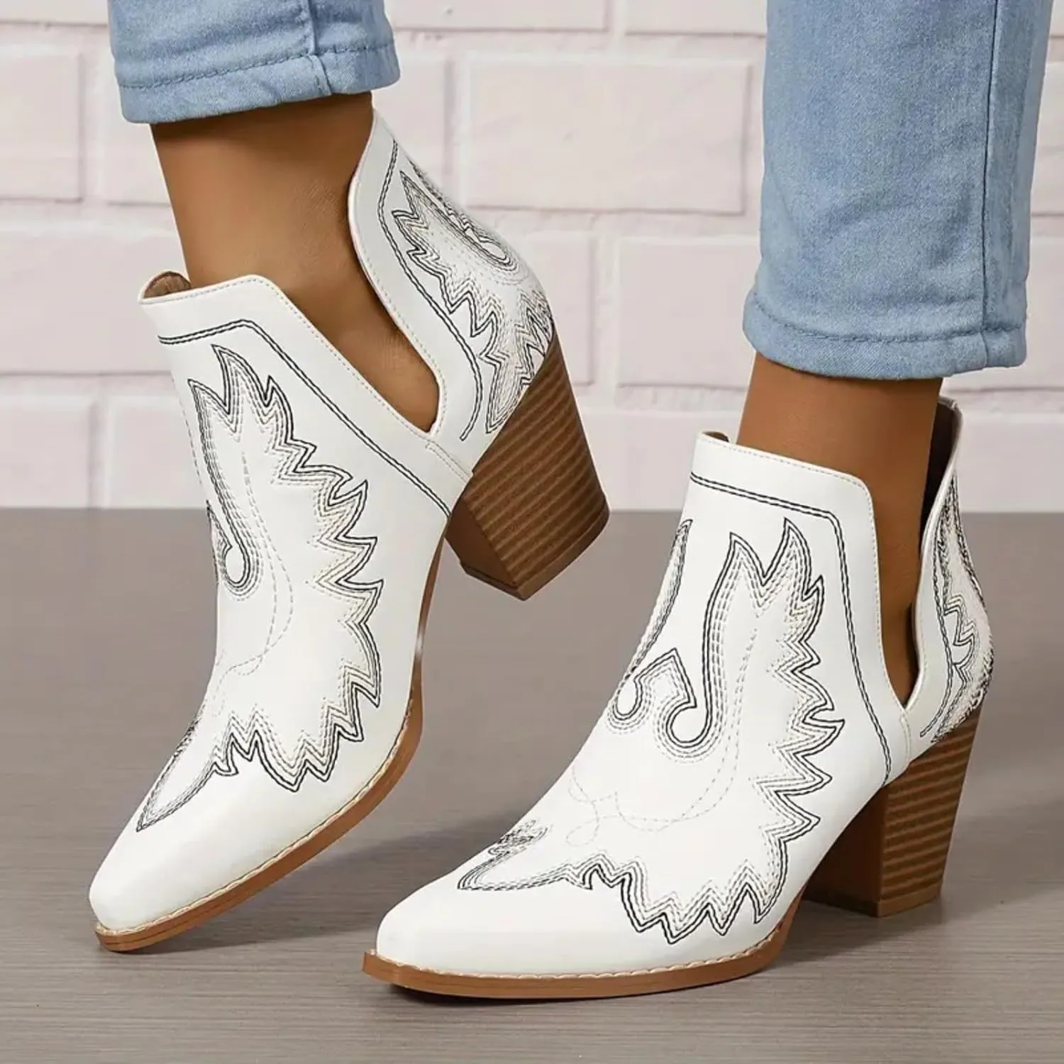 Ankle Boots for Women Low Heel Chunky Boots for Women Women Pointed Toe Block Heel Pull On V Cut Embroidered Boots