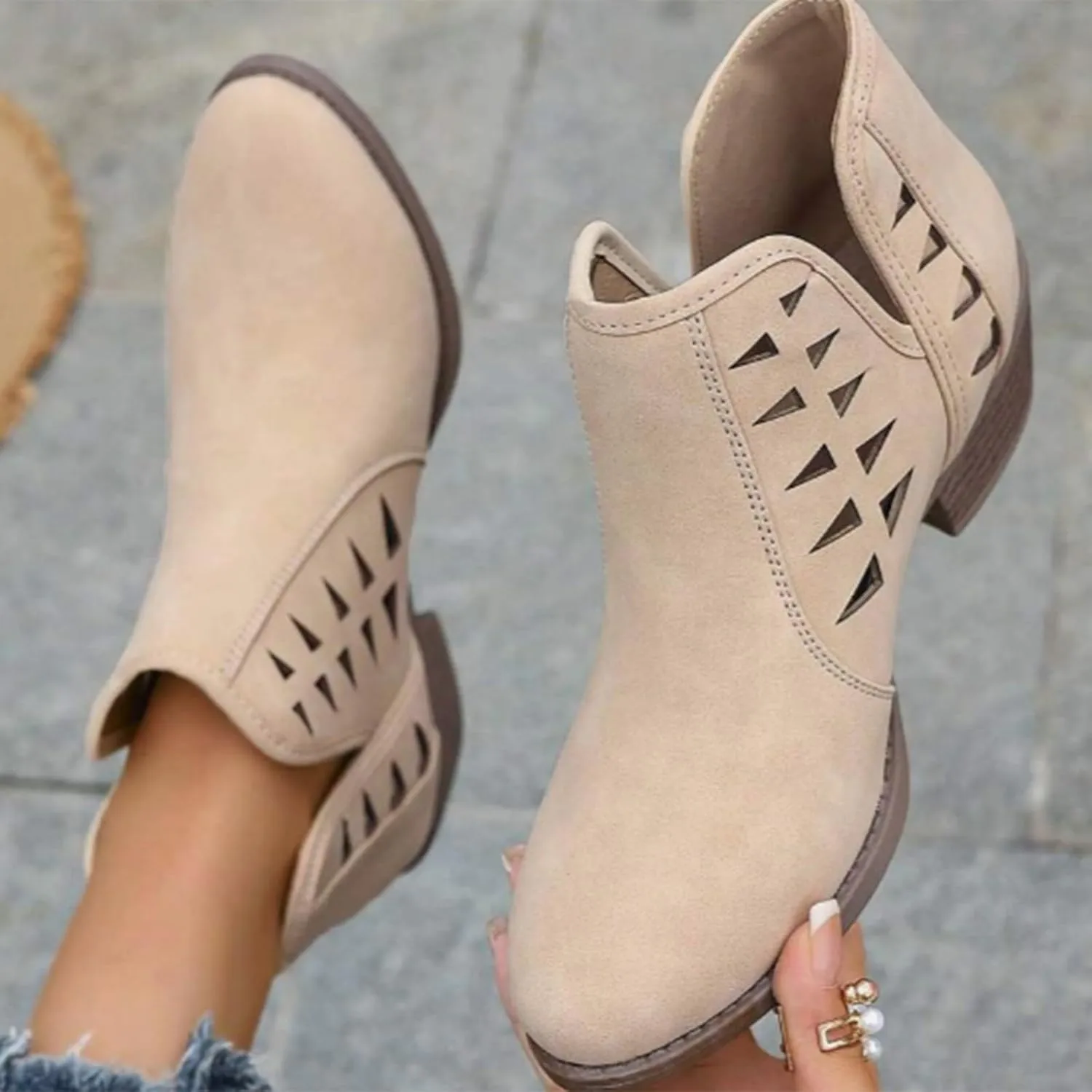 Ankle Boots for Women Low Heel Chunky Heel Boots Casual Fashion Pointed Toe Chunky Heels V Cut Comfy Boots for Women