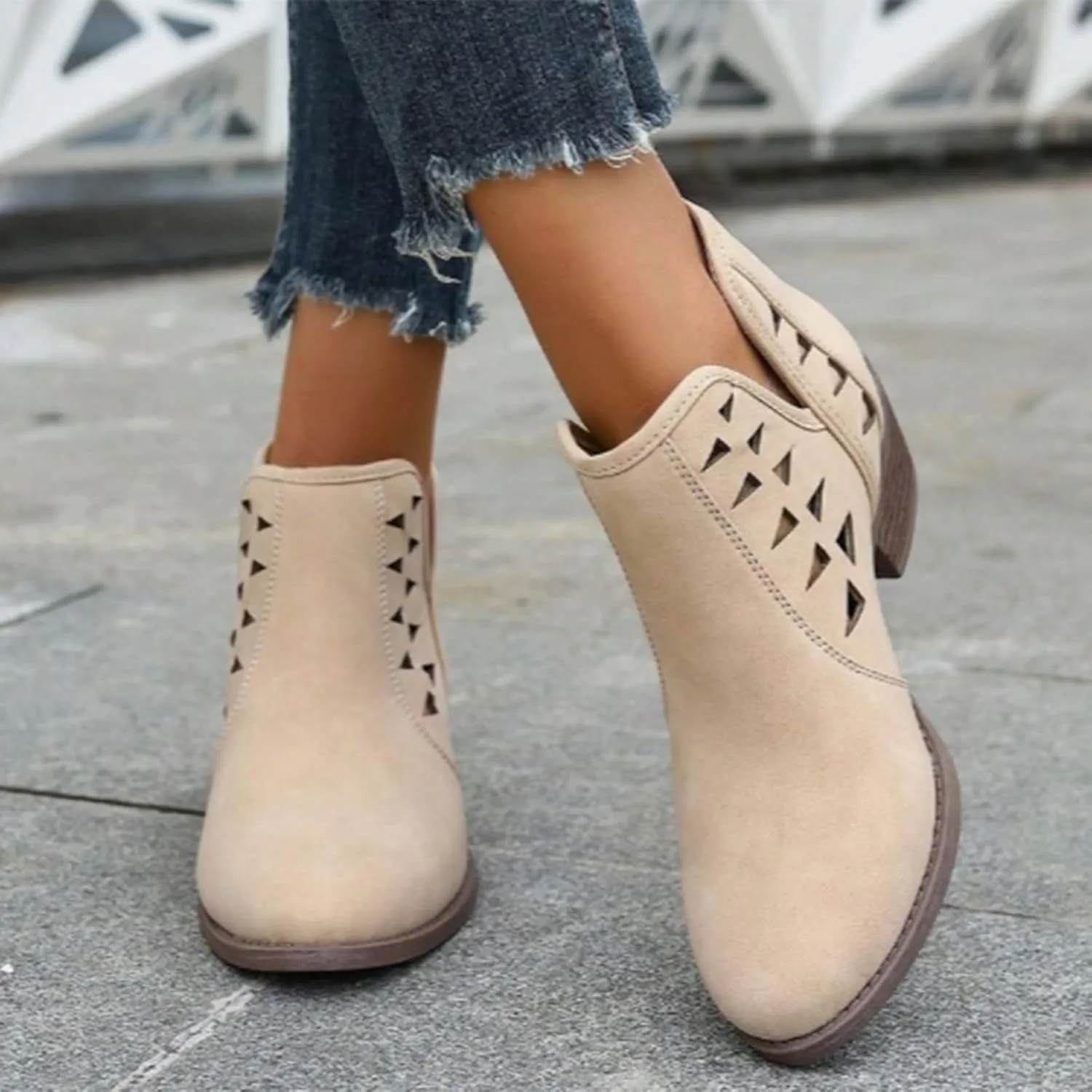 Ankle Boots for Women Low Heel Chunky Heel Boots Casual Fashion Pointed Toe Chunky Heels V Cut Comfy Boots for Women