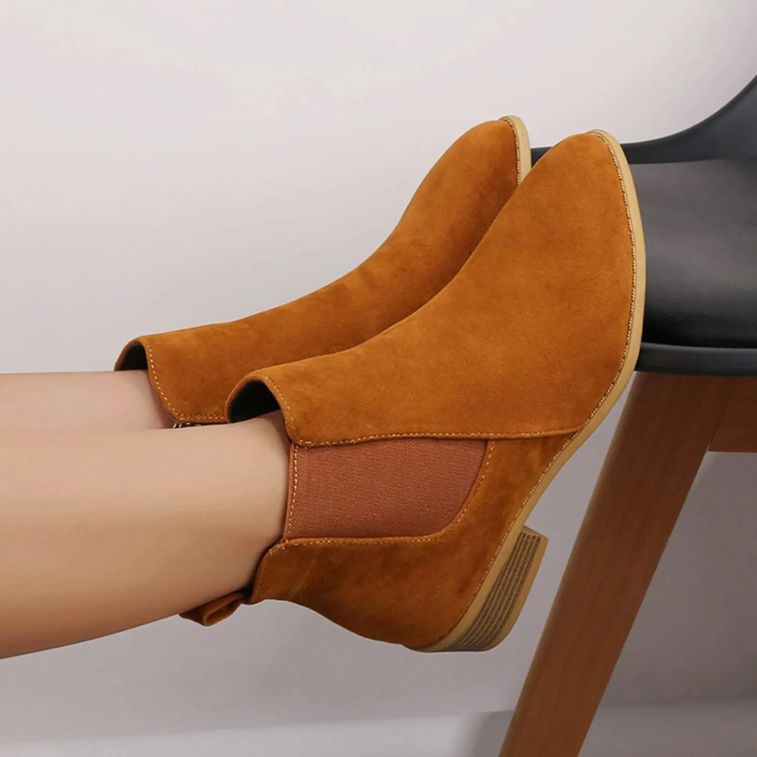 Boots for Women Flat Pointed Toe Women's Slip On Chelsea Ankle Boots Suede Ankle Boots Fall Boots 2024
