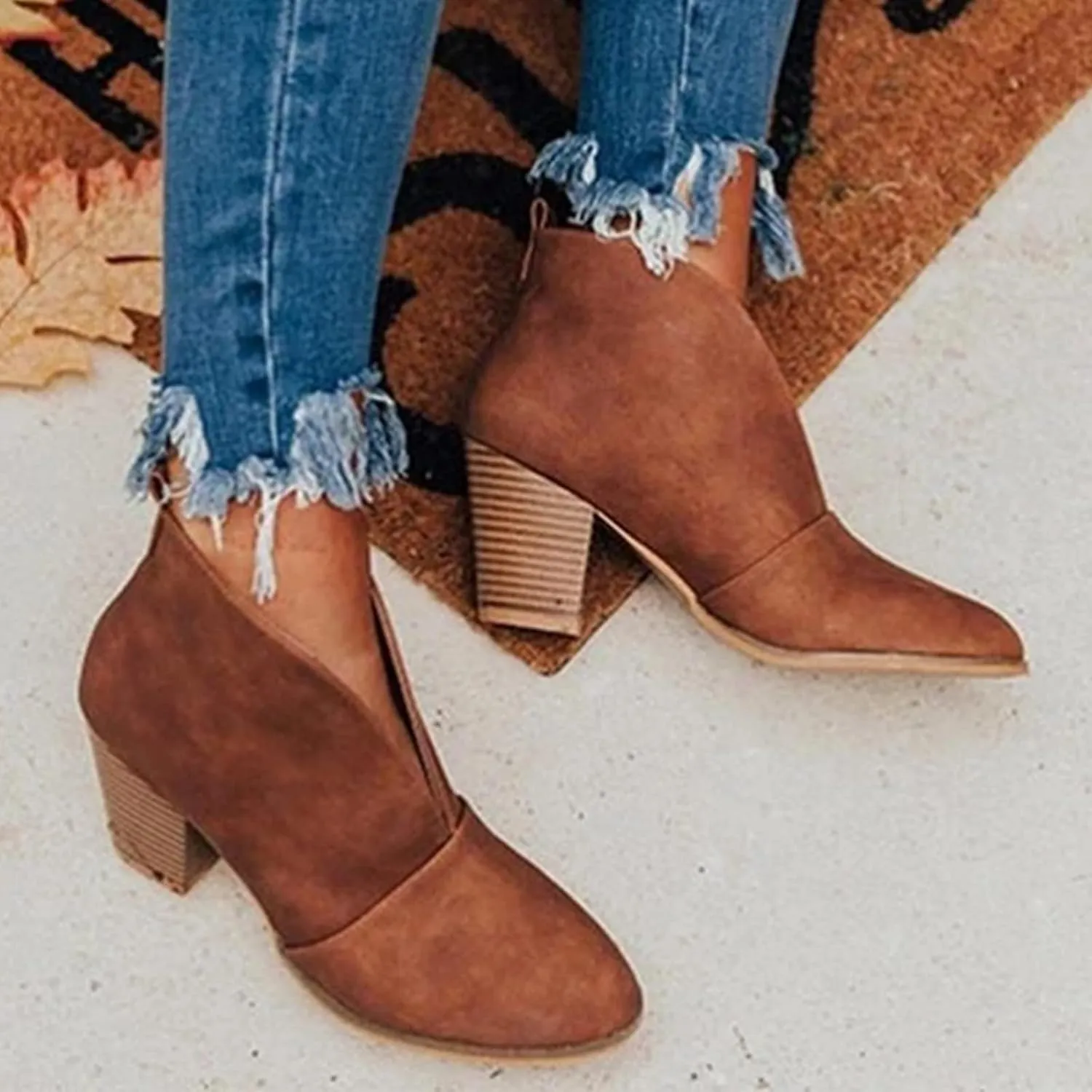 Boots for Women Suede Flat Short Ankle Booties Retro Fringe Boots Winter Round Toe Roman Fringe Short Flat Shoes 52