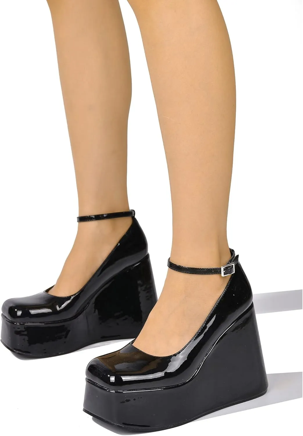 Jenny Closed Round Toe Platforms (Jenny)