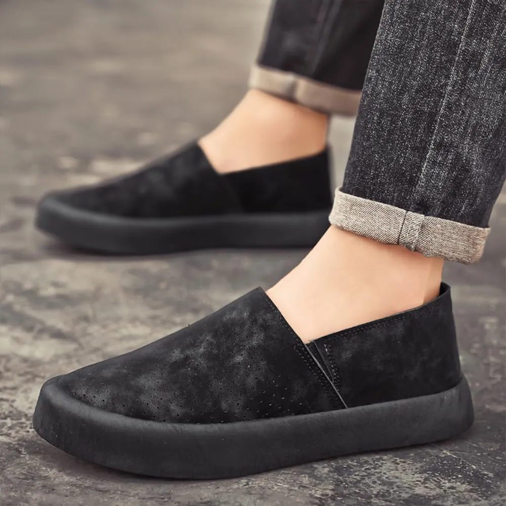 Men’s Slip-On Platform Loafers Breathable Perforated Leather Casual Walking Shoes with Lightweight Flat Sole Anti-Slip Comfort Sneakers for Work Travel Everyday