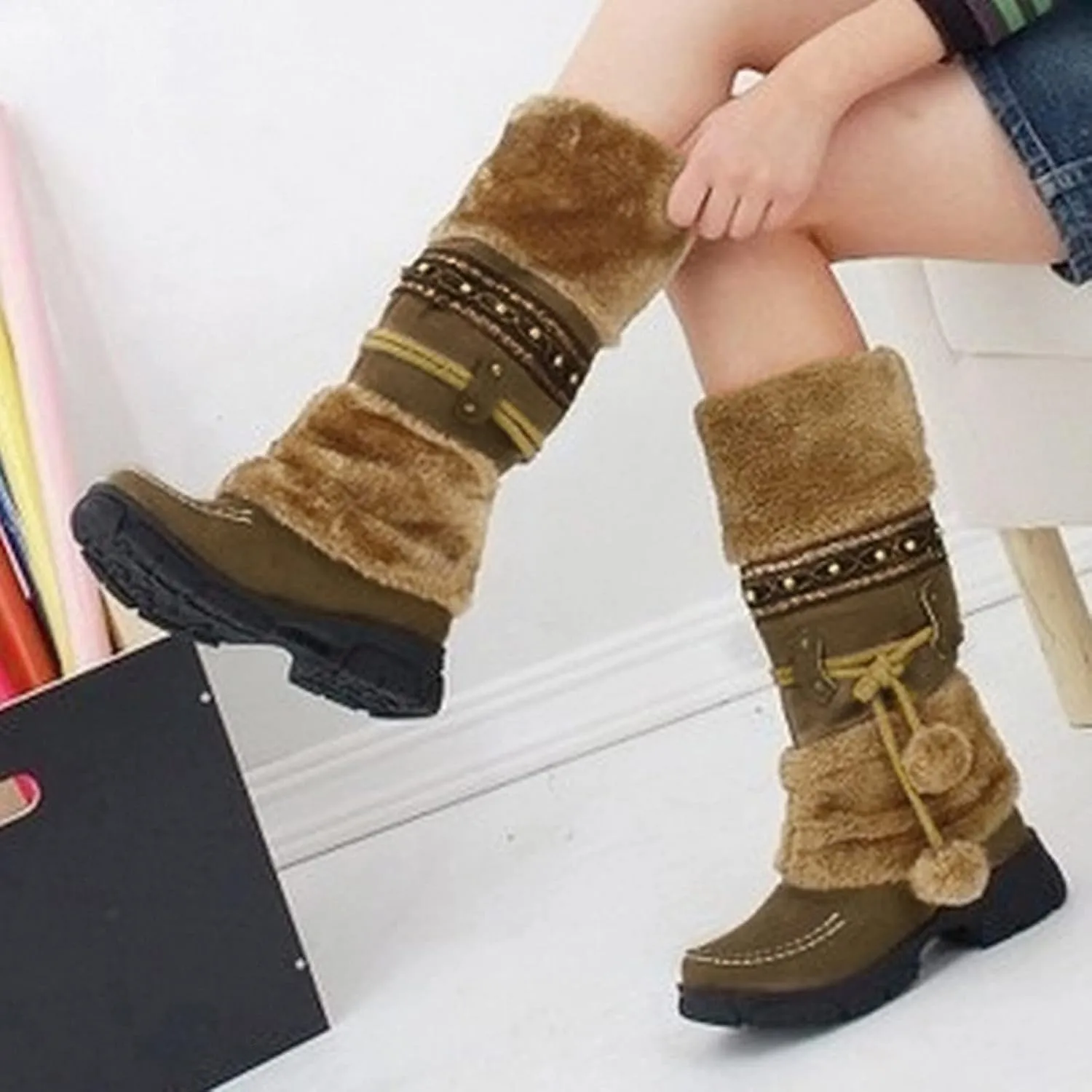 Winter Boots for Women Knee High Snow Boots Warm Fur Lined Furry Faux Fur Boots Fuzzy Fluffy Cold Weather Boots